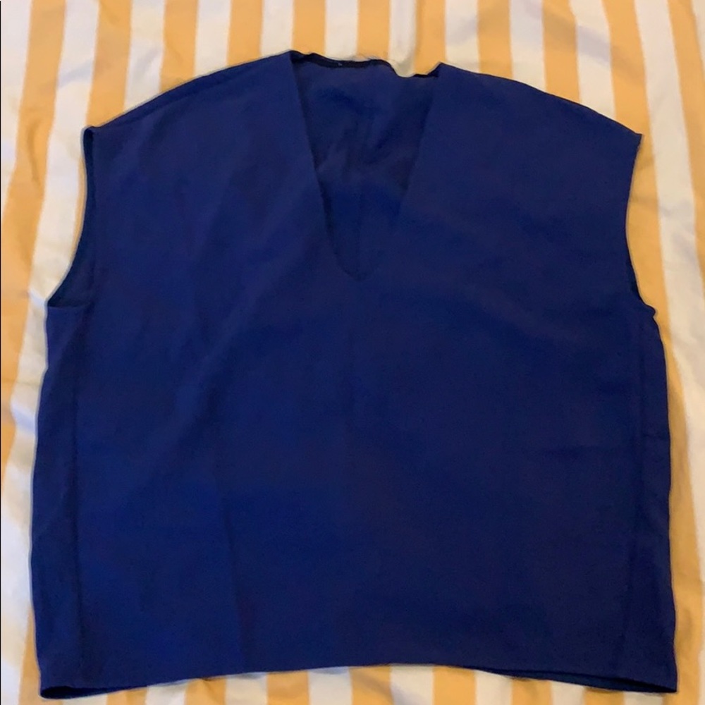 Everlane Japanese Go Weave v-neck navy top size 6